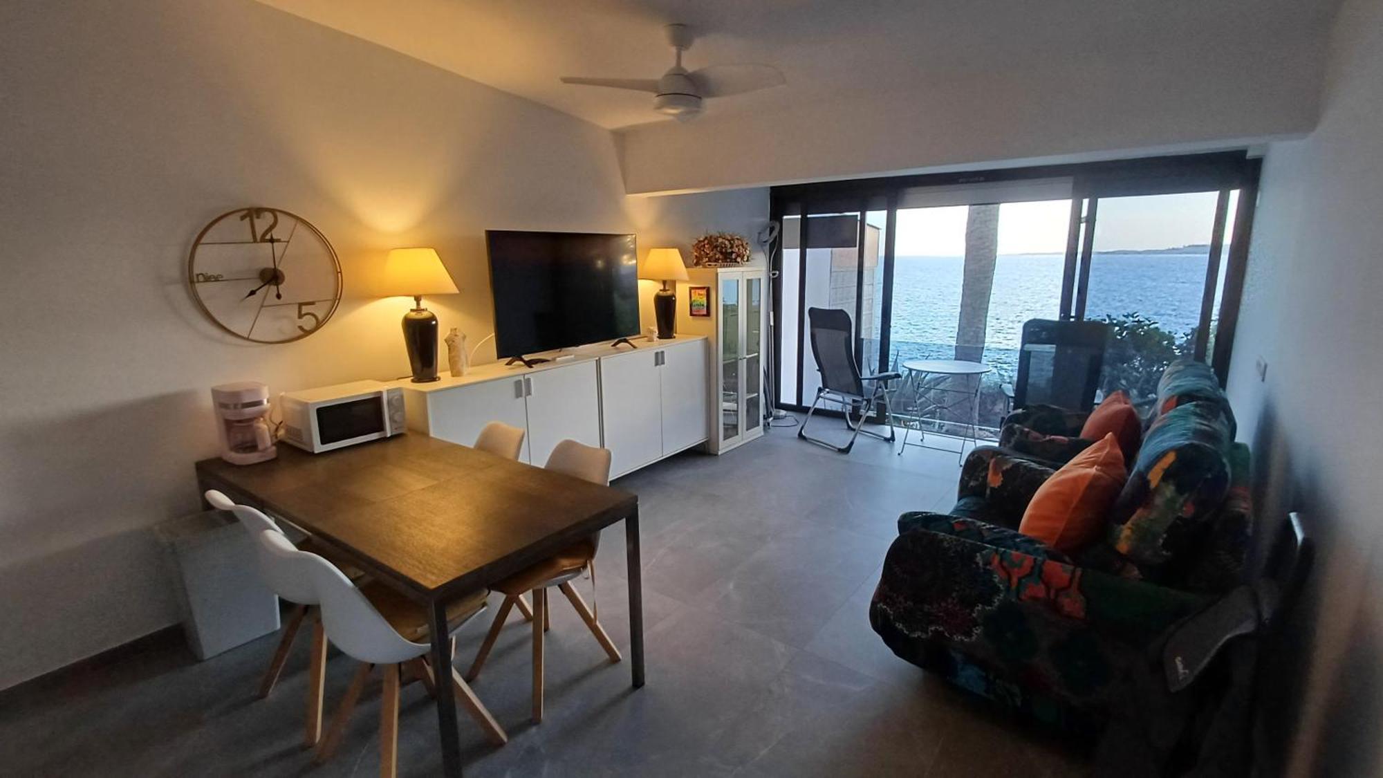 Bungalow Uno - Front Line Of Ocean San Bartolomé 外观 照片